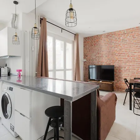 Guesthost - M4 Argonne Design With Balconies Apartment Milan