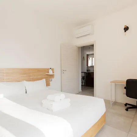 Apartment Guesthost - M4 Argonne Design With Balconies Milan