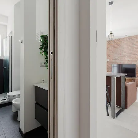 Guesthost - M4 Argonne Design With Balconies Apartment